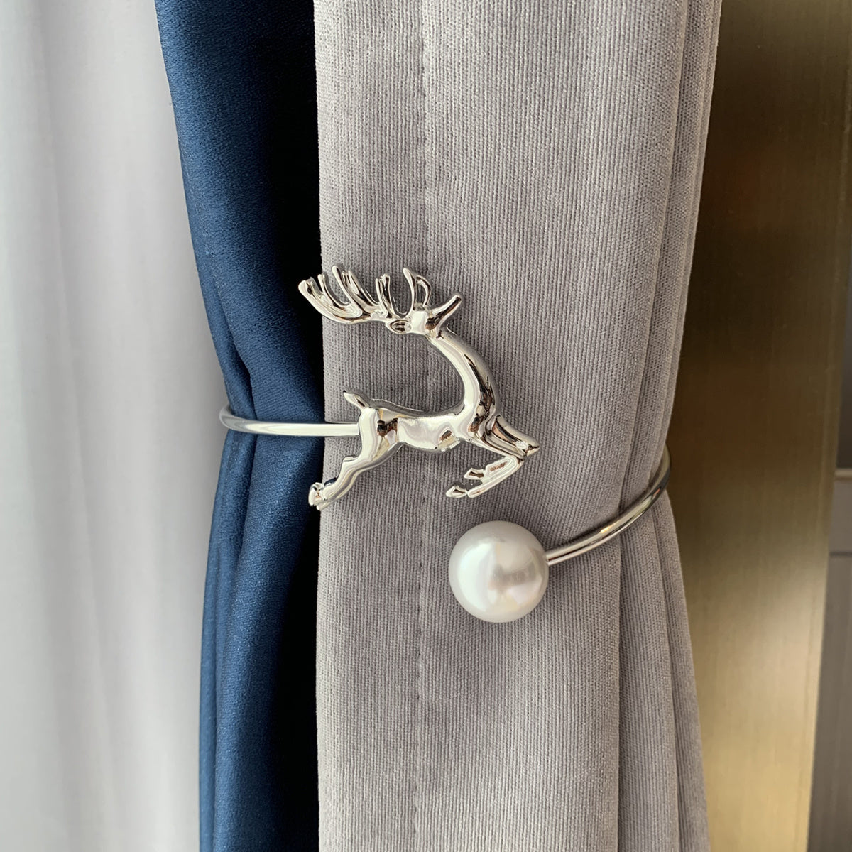 Fly Modern Curtain Buckle Decor
